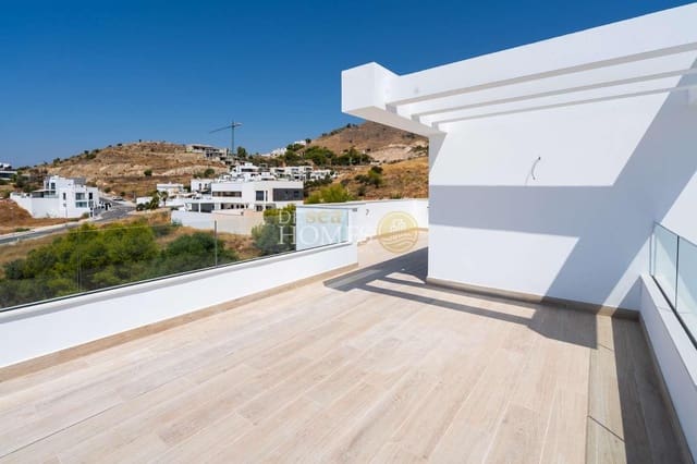 3 sypialnia Willa na sprzedaż w Avda Pescia - Ctra de Frigiliana, Nerja z basenem - 775 000 € (Ref: 8896869)