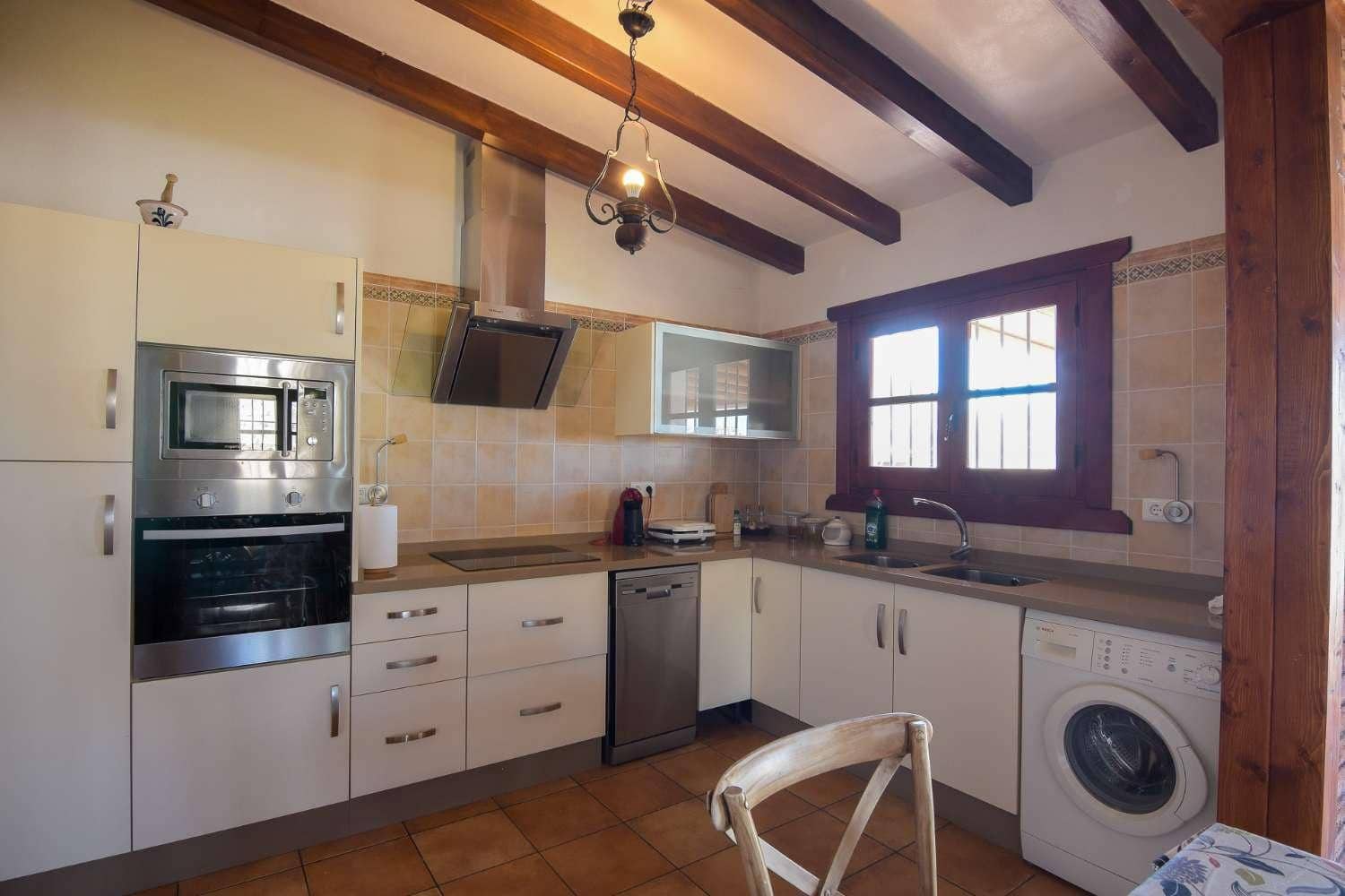 2 soveværelse Villa til leje i Torrox Park med swimmingpool - € 1.450 (Ref: 8979316)