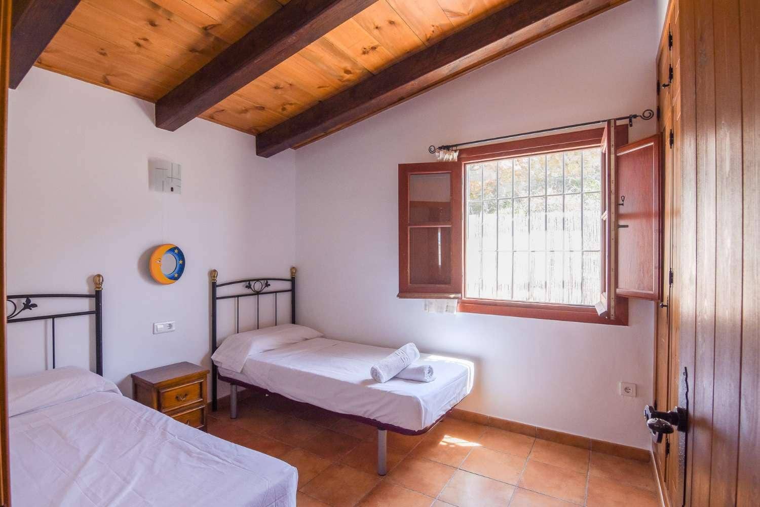 2 soverom Villa til leie i Torrox Park med svømmebasseng - € 1 450 (Ref: 8979316)