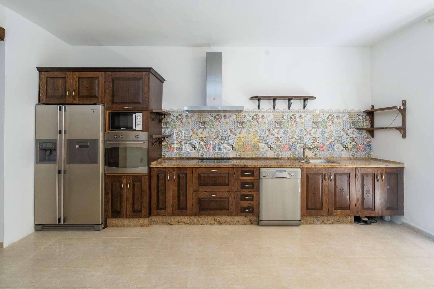 1 bedroom Apartment for sale in Nerja with pool - € 185,000 (Ref: 8982486)