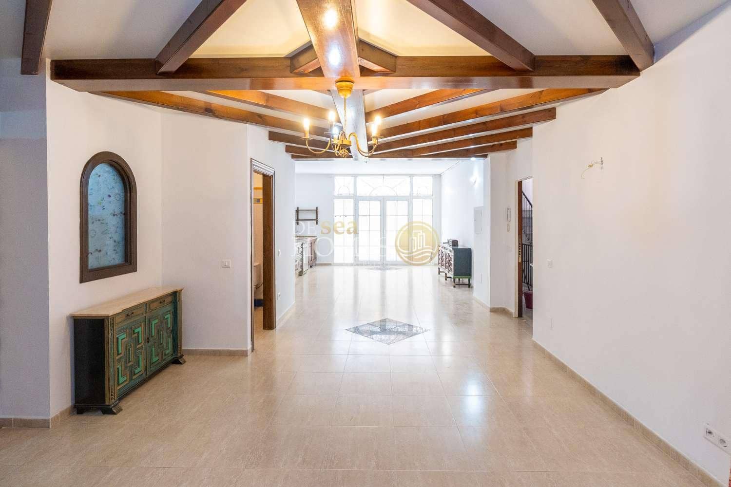 1 bedroom Apartment for sale in Nerja with pool - € 185,000 (Ref: 8982486)