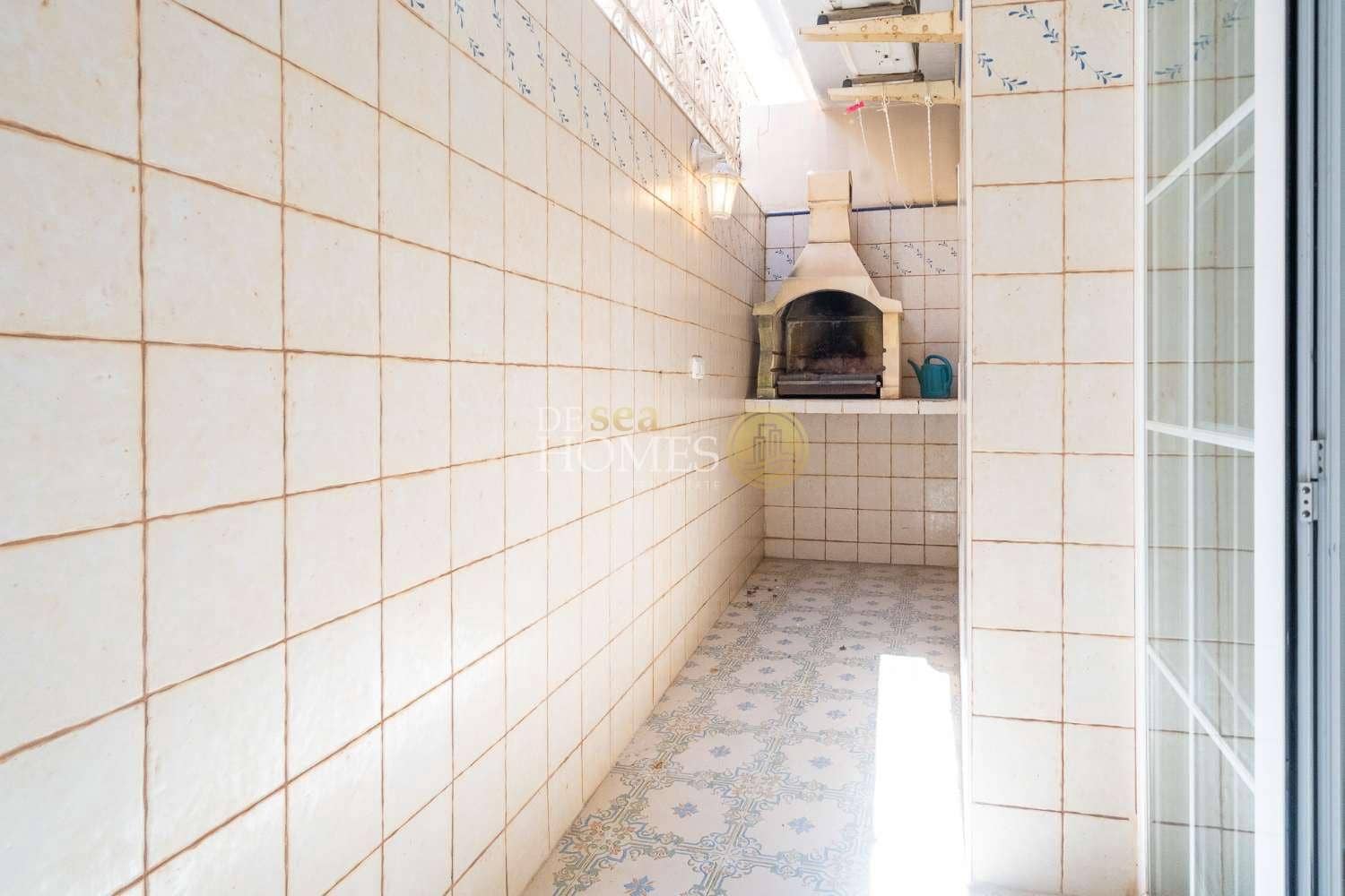 1 bedroom Apartment for sale in Nerja with pool - € 185,000 (Ref: 8982486)