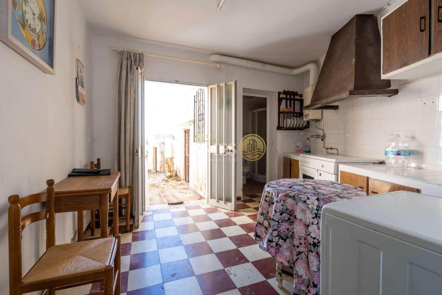 4 chambre Maison de Ville à vendre à Maro - 450 000 € (Ref: 8982487)