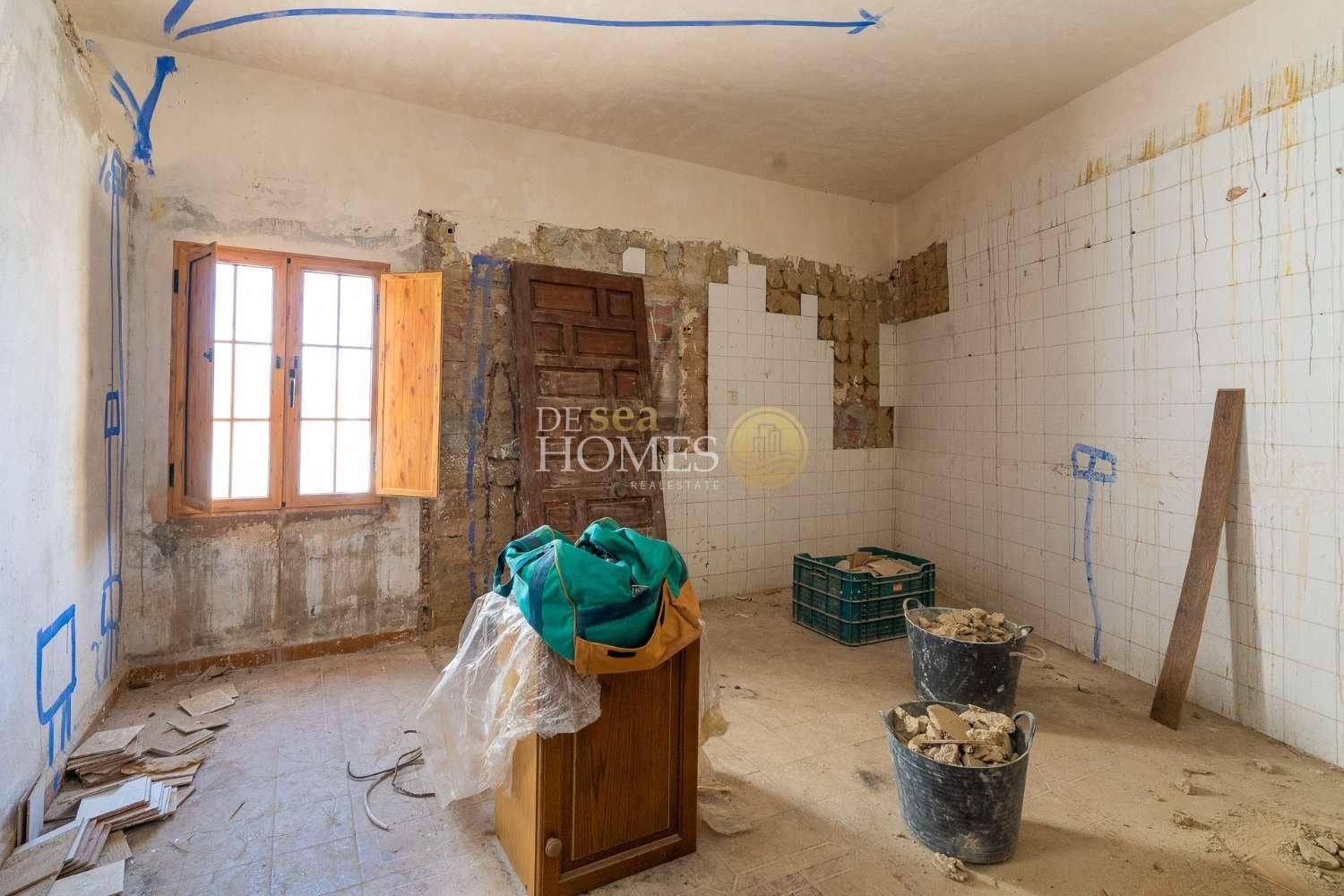 4 chambre Maison de Ville à vendre à Maro - 450 000 € (Ref: 8982487)