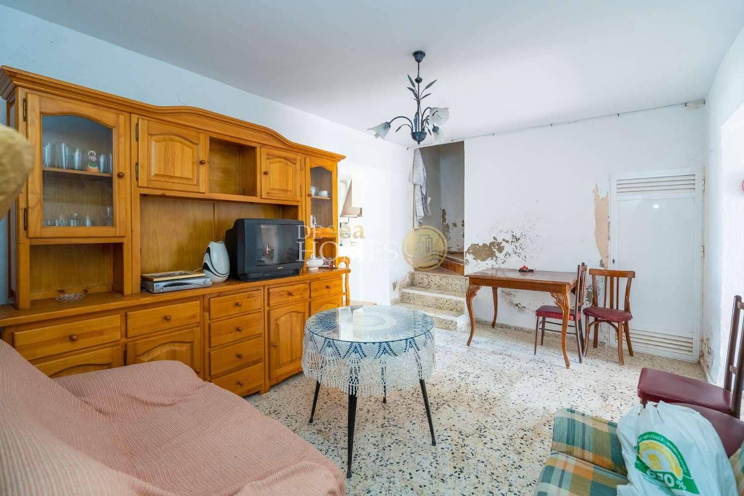 4 chambre Maison de Ville à vendre à Maro - 450 000 € (Ref: 8982487)