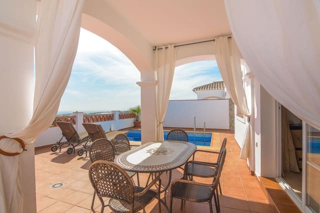 Villa for rent in Torrox Park, Torrox with pool garage - € 1,250 (Ref: 9034708)