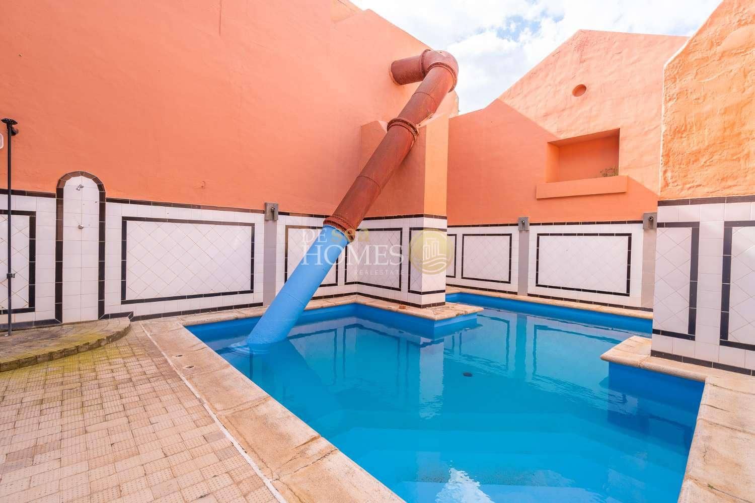 3 bedroom Villa for sale in Nerja with pool - € 995,000 (Ref: 9048621)