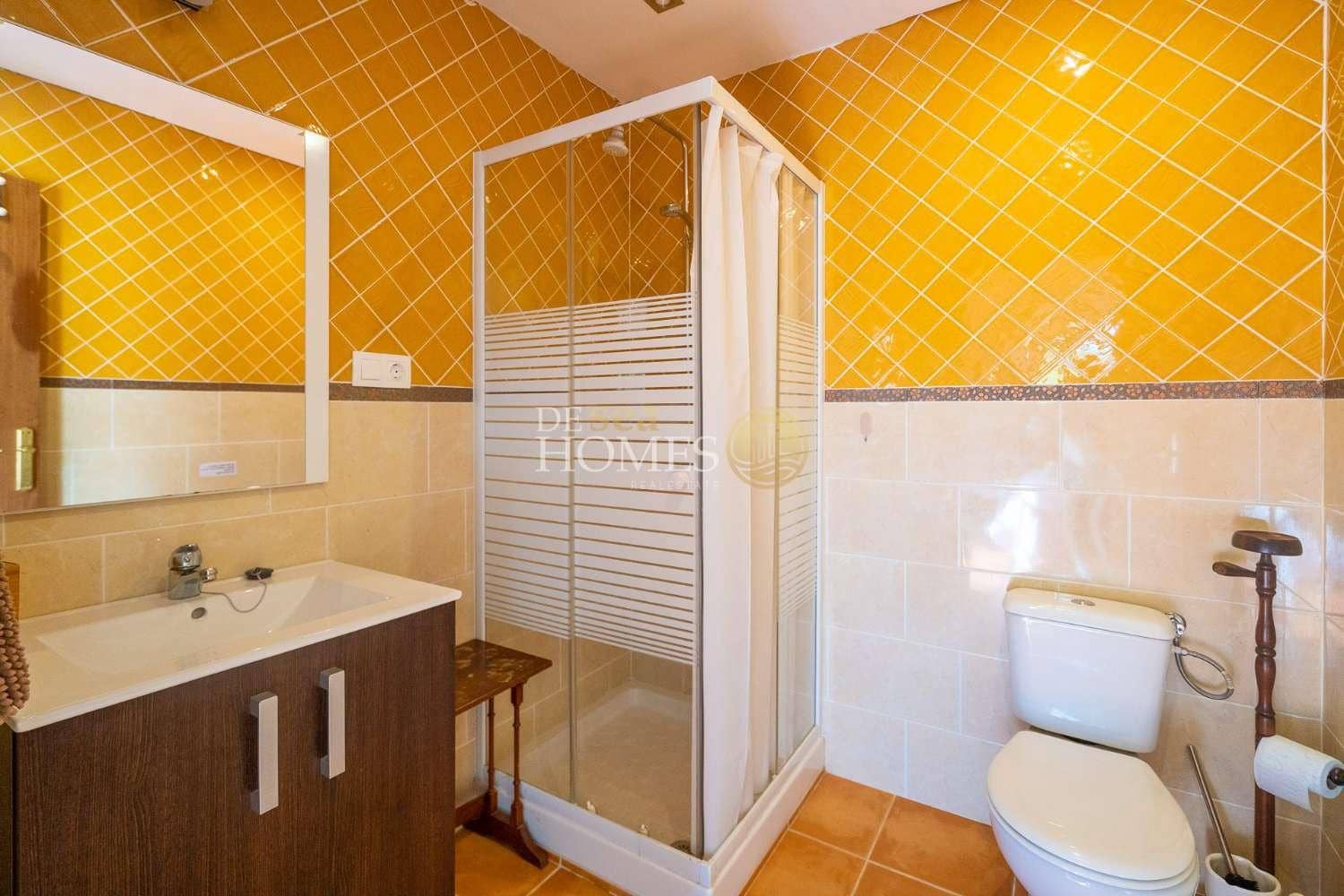 3 bedroom Villa for sale in Nerja with pool - € 995,000 (Ref: 9048621)