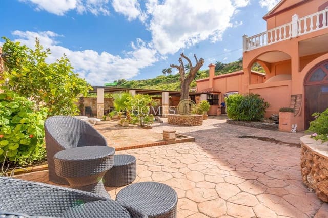 3 camera da letto Villa in vendita in Avda Pescia - Ctra de Frigiliana, Nerja con piscina - 995.000 € (Rif: 9048621)