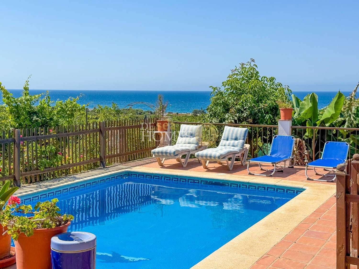 2 soveværelse Finca/Landehus til salg i Nerja med swimmingpool - € 478.000 (Ref: 9154256)