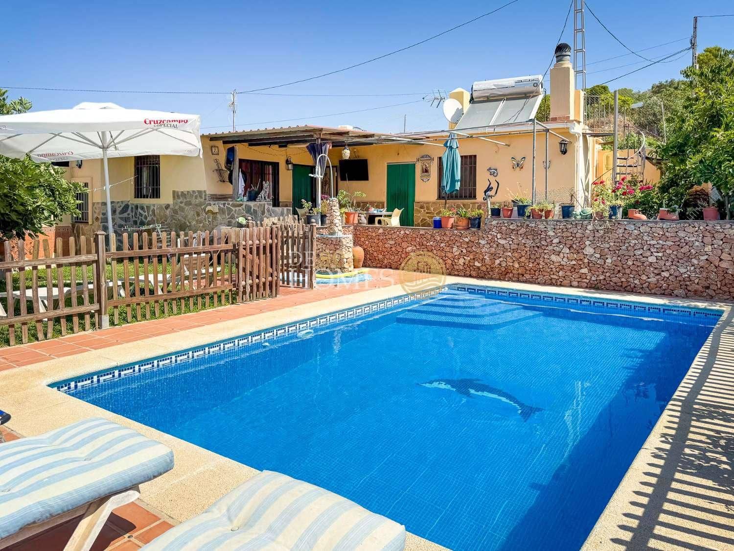2 soveværelse Finca/Landehus til salg i Nerja med swimmingpool - € 478.000 (Ref: 9154256)