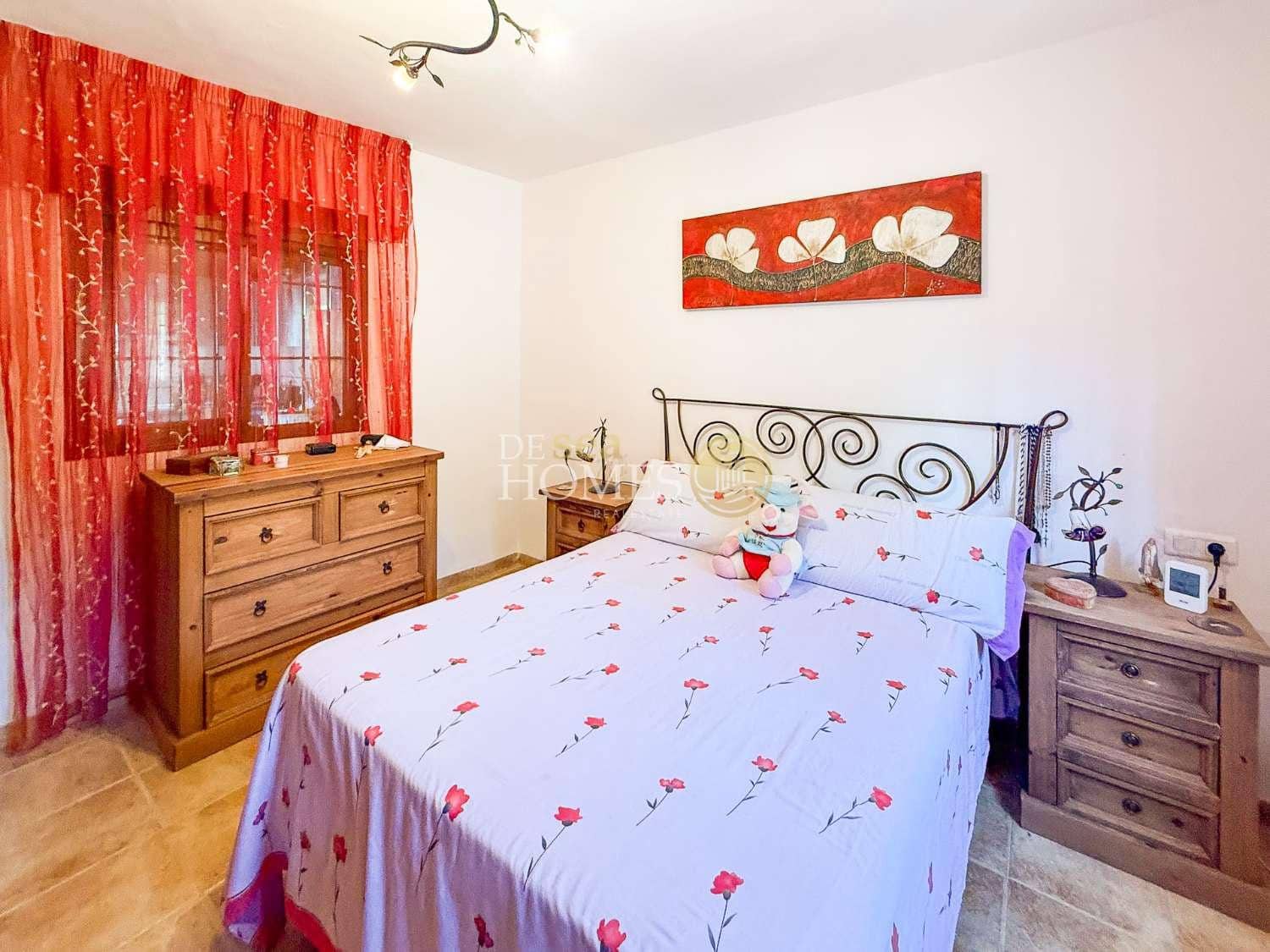 2 soveværelse Finca/Landehus til salg i Nerja med swimmingpool - € 478.000 (Ref: 9154256)