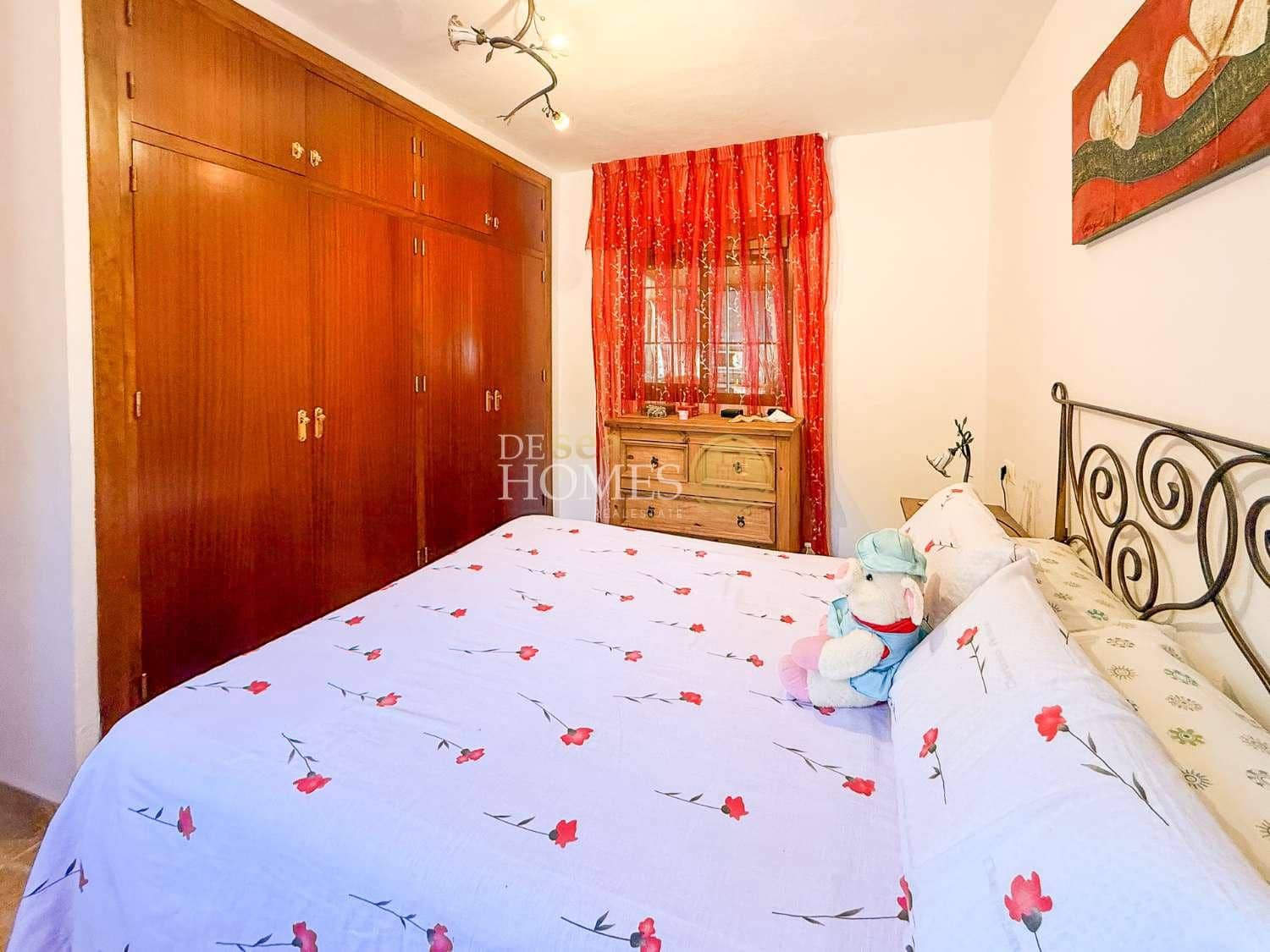 2 soveværelse Finca/Landehus til salg i Nerja med swimmingpool - € 478.000 (Ref: 9154256)