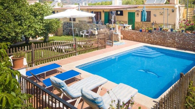 2 sypialnia Finka/Dom wiejski na sprzedaż w Centro, Nerja z basenem - 478 000 € (Ref: 9154256)