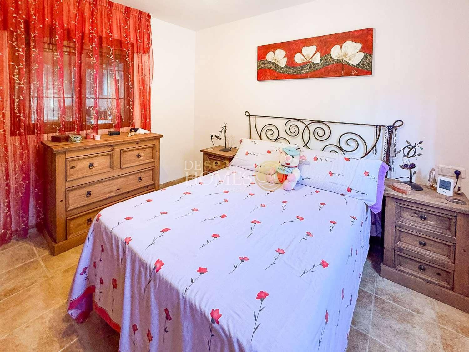 2 makuuhuone Maalaistalo myytävänä paikassa Nerja mukana uima-altaan - 478 000 € (Ref: 9154256)