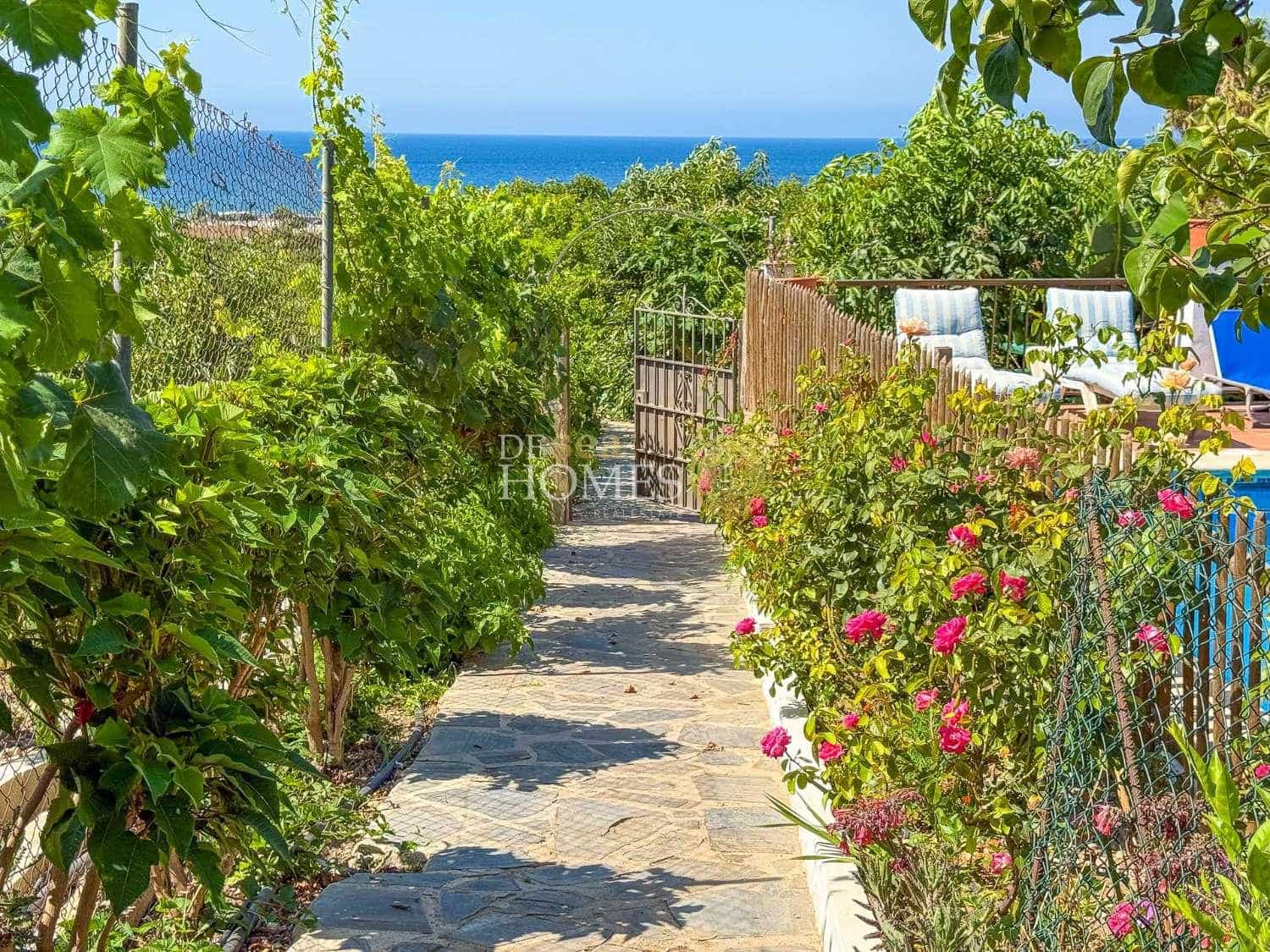 2 makuuhuone Maalaistalo myytävänä paikassa Nerja mukana uima-altaan - 478 000 € (Ref: 9154256)