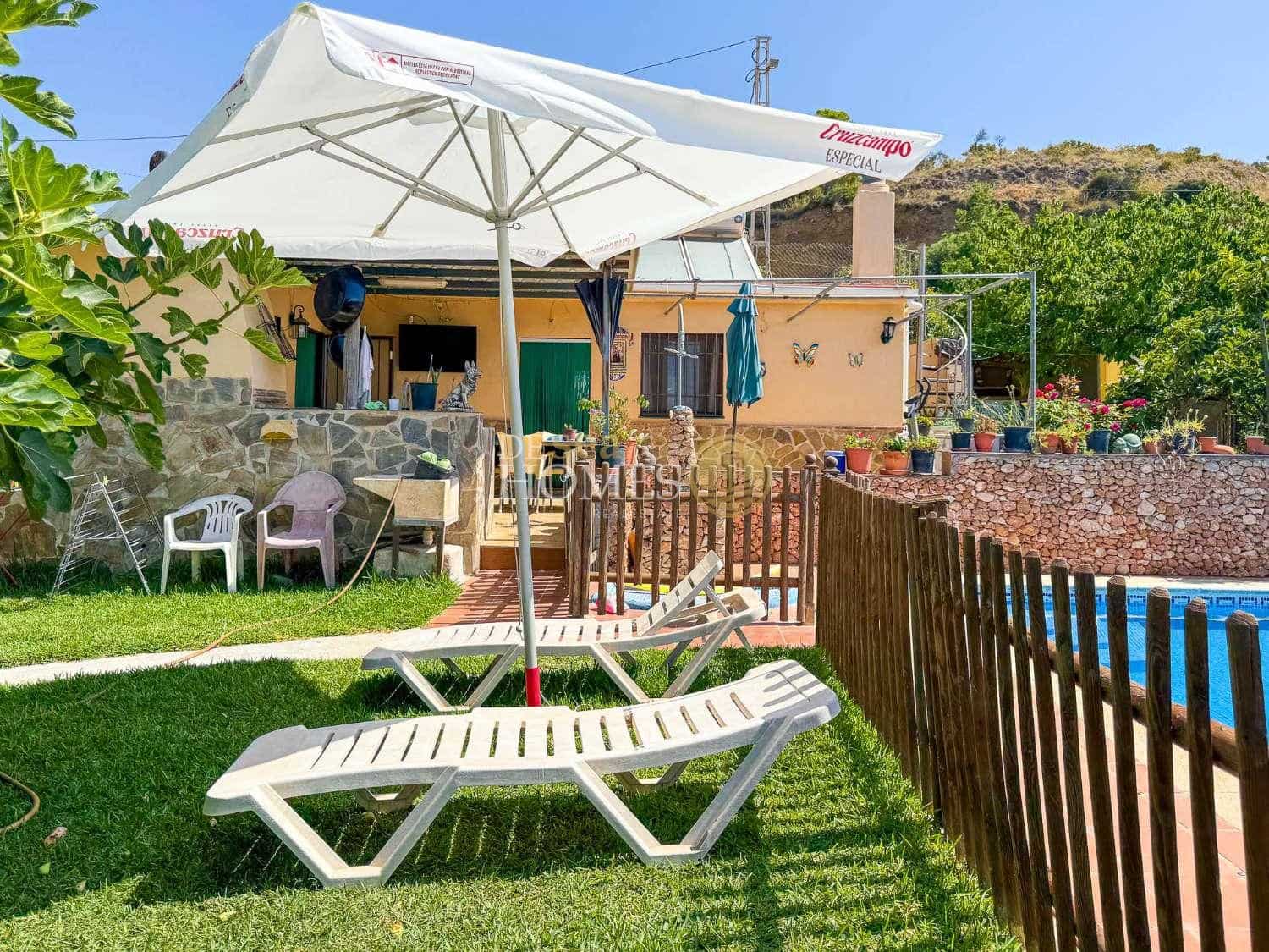 2 makuuhuone Maalaistalo myytävänä paikassa Nerja mukana uima-altaan - 478 000 € (Ref: 9154256)