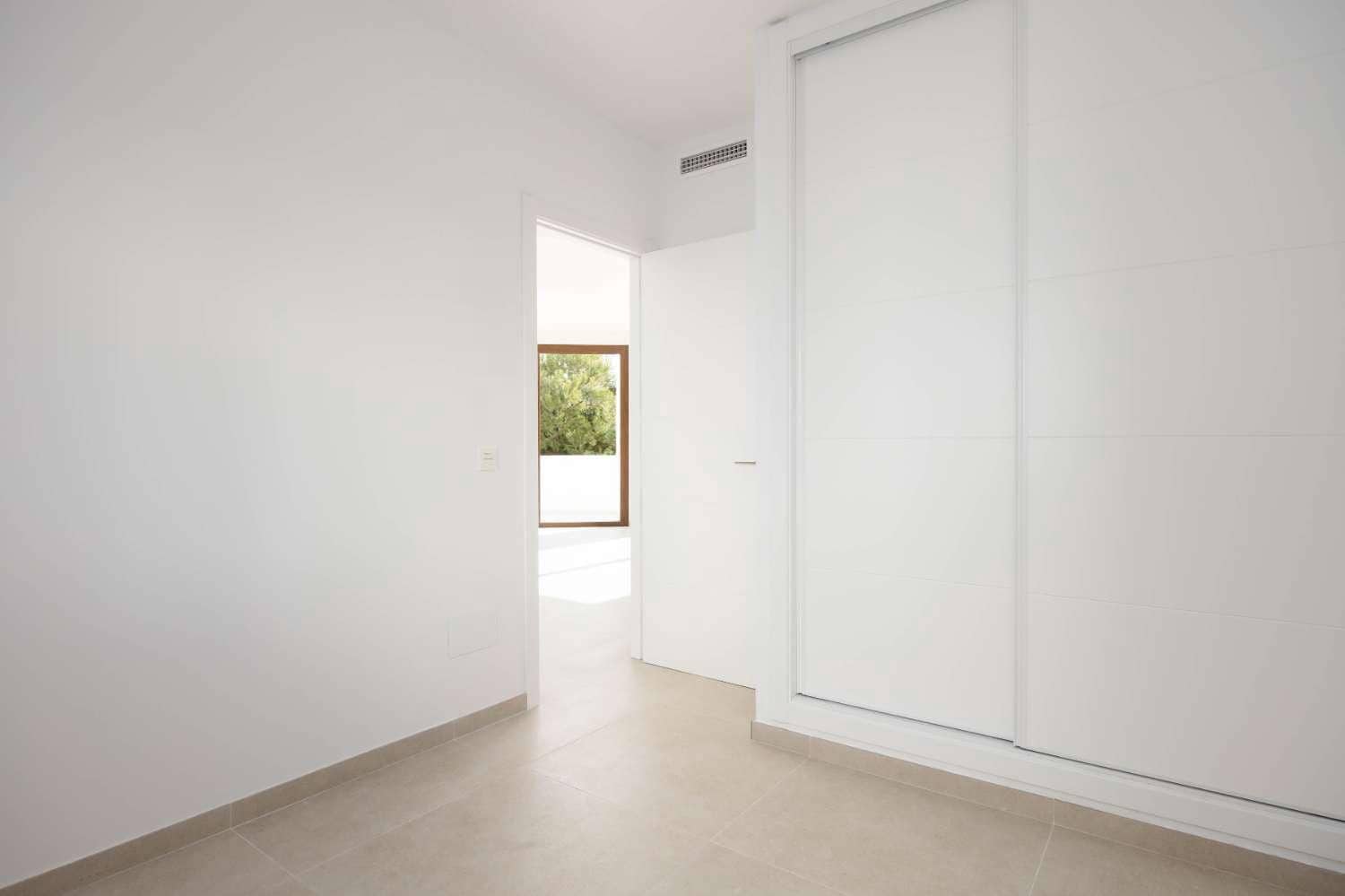 2 soveværelse Byhus til salg i Nerja med swimmingpool garage - € 529.000 (Ref: 9406571)