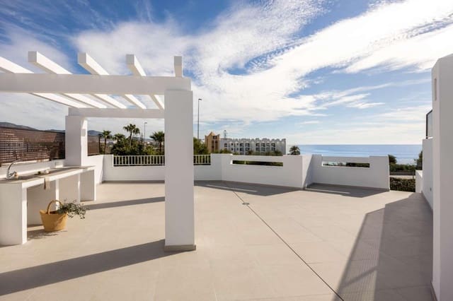 2 soveværelse Byhus til salg i Avda Pescia - Ctra de Frigiliana, Nerja med swimmingpool garage - € 529.000 (Ref: 9406571)