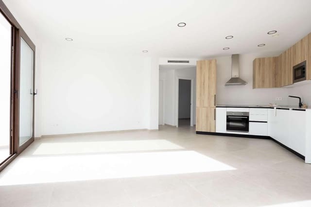 2 soveværelse Byhus til salg i Avda Pescia - Ctra de Frigiliana, Nerja med swimmingpool garage - € 529.000 (Ref: 9406571)