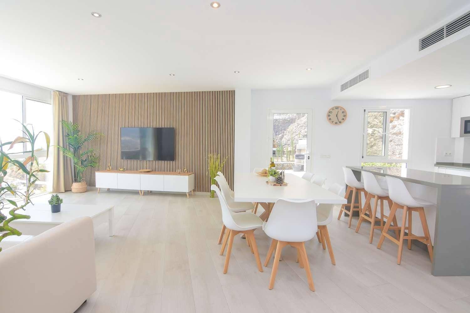 4 camera da letto Villa da affittare in Nerja con piscina garage - 3.000 € (Rif: 9720766)