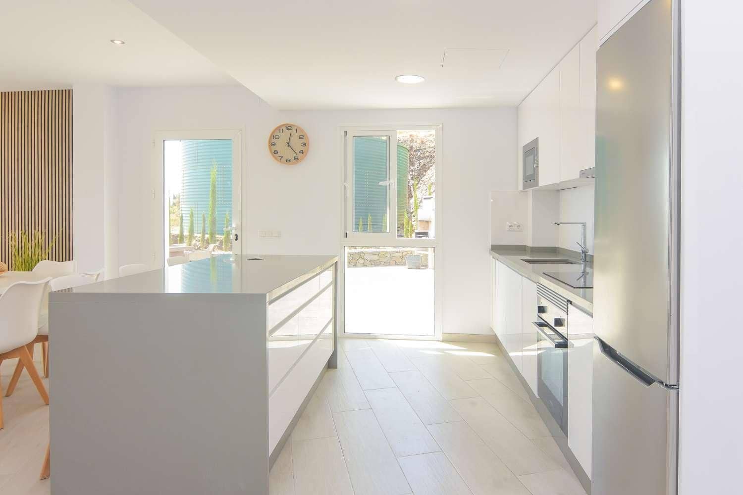 4 camera da letto Villa da affittare in Nerja con piscina garage - 3.000 € (Rif: 9720766)
