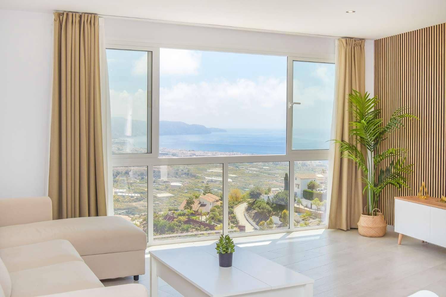 4 camera da letto Villa da affittare in Nerja con piscina garage - 3.000 € (Rif: 9720766)