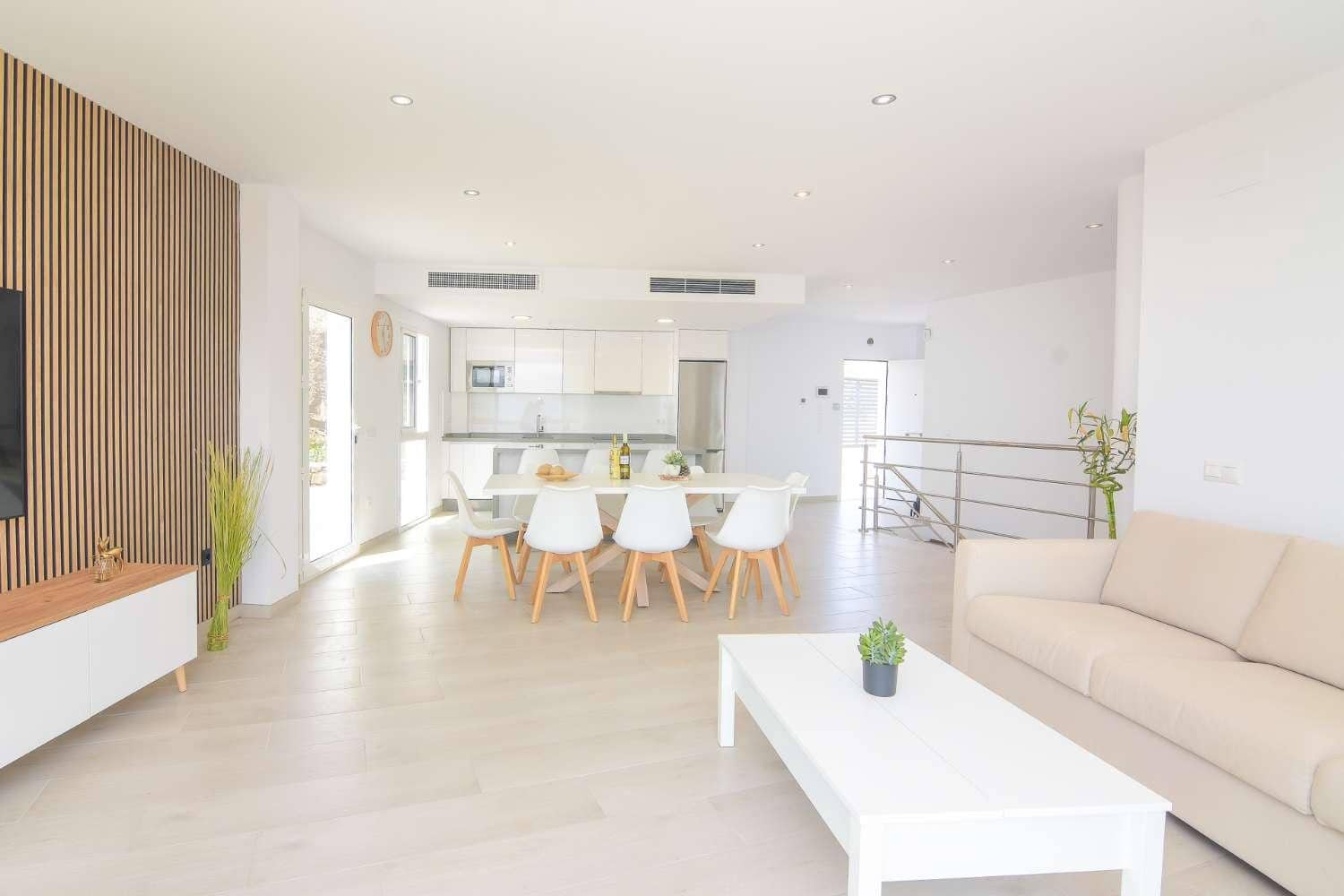 4 camera da letto Villa da affittare in Nerja con piscina garage - 3.000 € (Rif: 9720766)