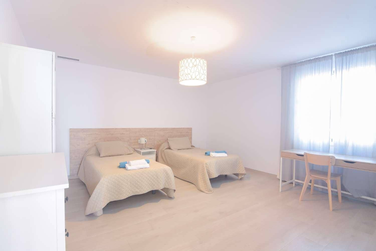 4 camera da letto Villa da affittare in Nerja con piscina garage - 3.000 € (Rif: 9720766)