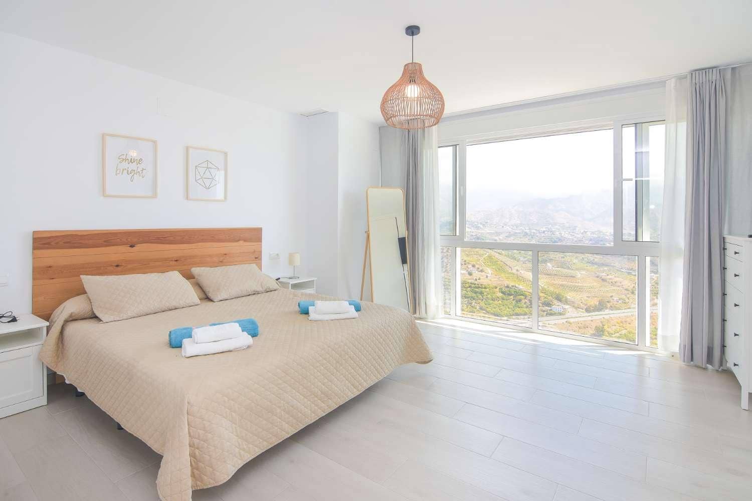4 camera da letto Villa da affittare in Nerja con piscina garage - 3.000 € (Rif: 9720766)