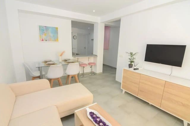 1 makuuhuone Huoneisto vuokrattavana paikassa Avda Pescia - Ctra de Frigiliana, Nerja - 700 € (Ref: 9720767)