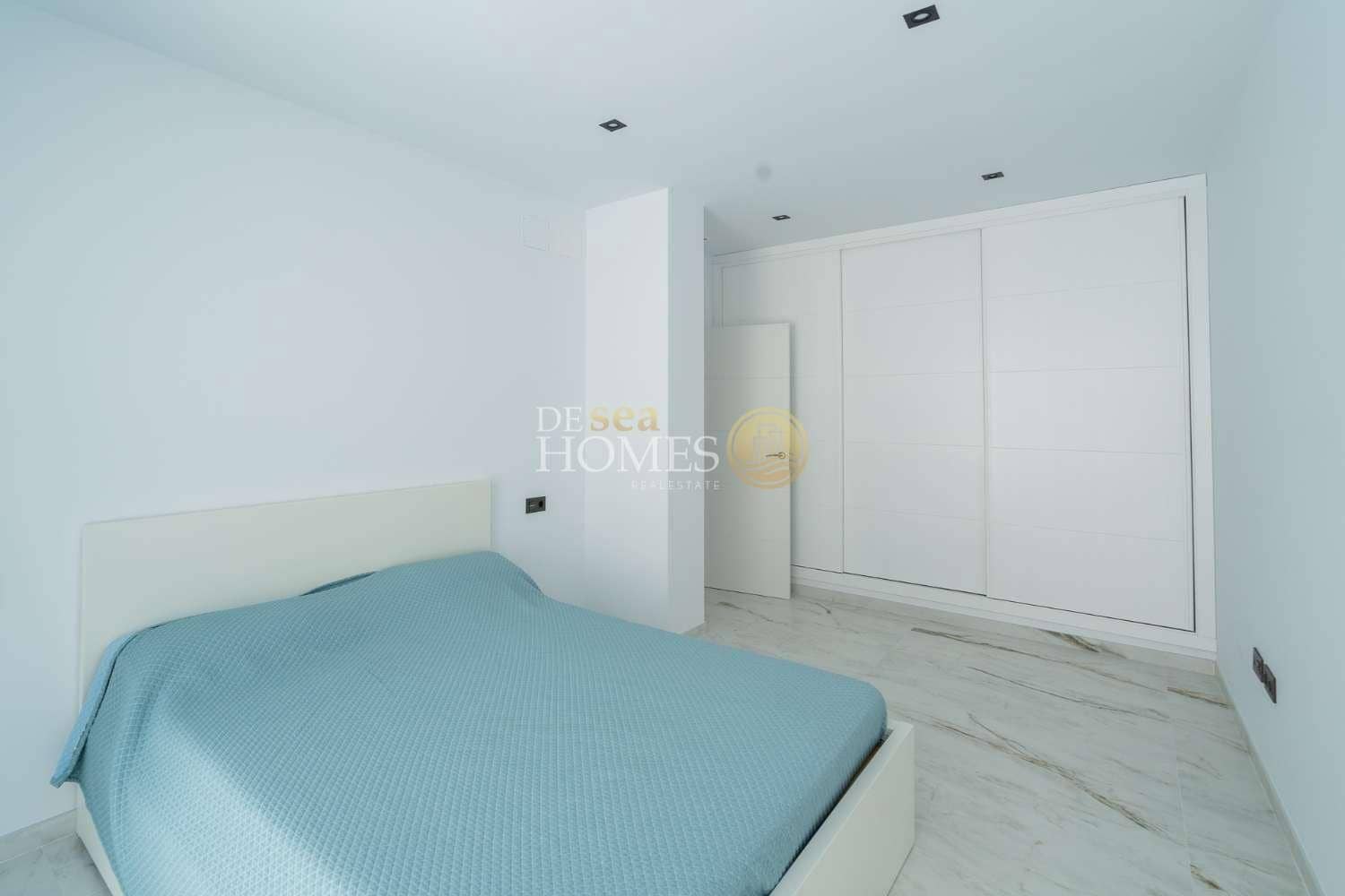 3 sovrum Villa till salu i Nerja med pool garage - 865 000 € (Ref: 9720769)