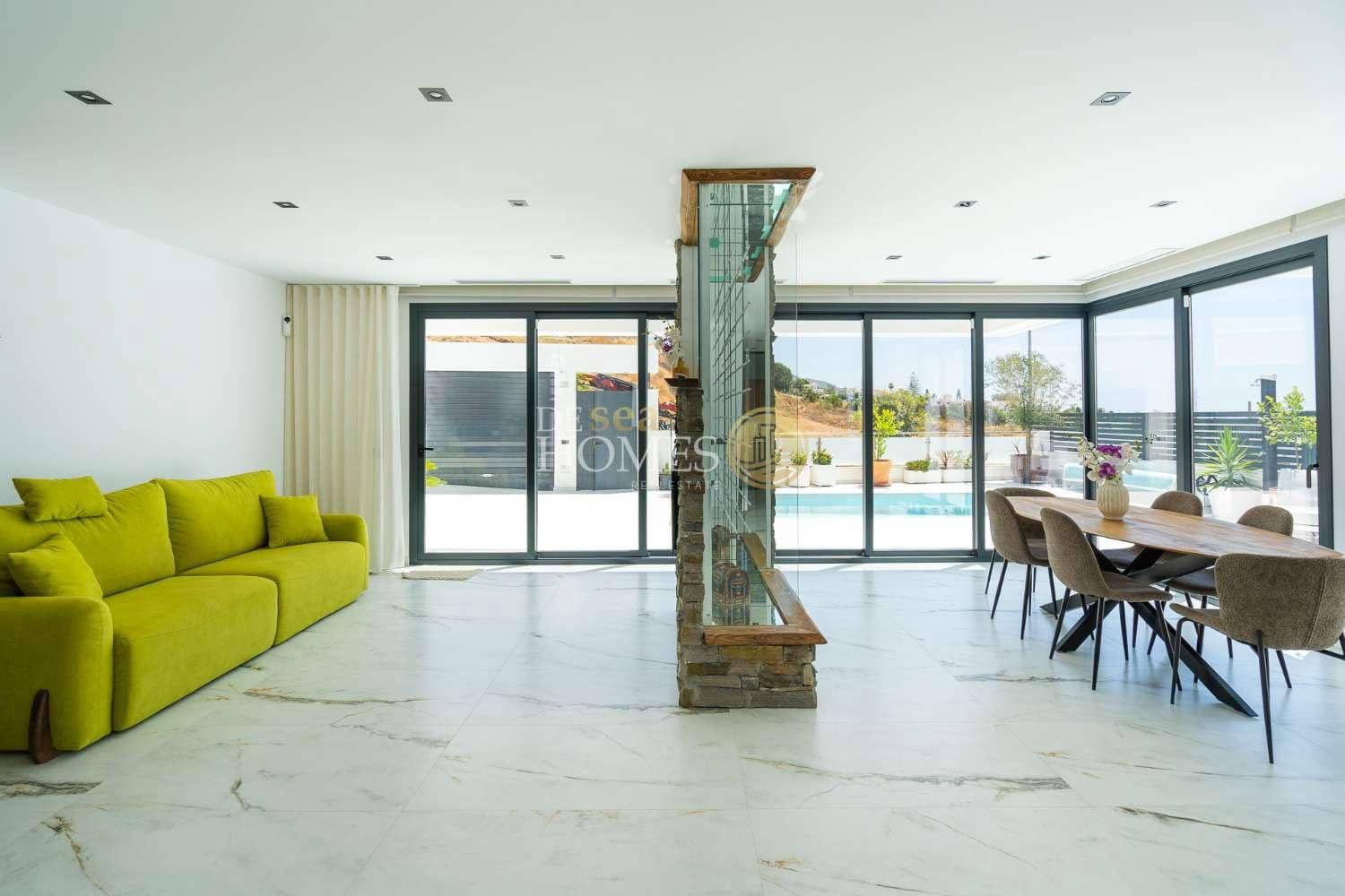 3 sovrum Villa till salu i Nerja med pool garage - 865 000 € (Ref: 9720769)