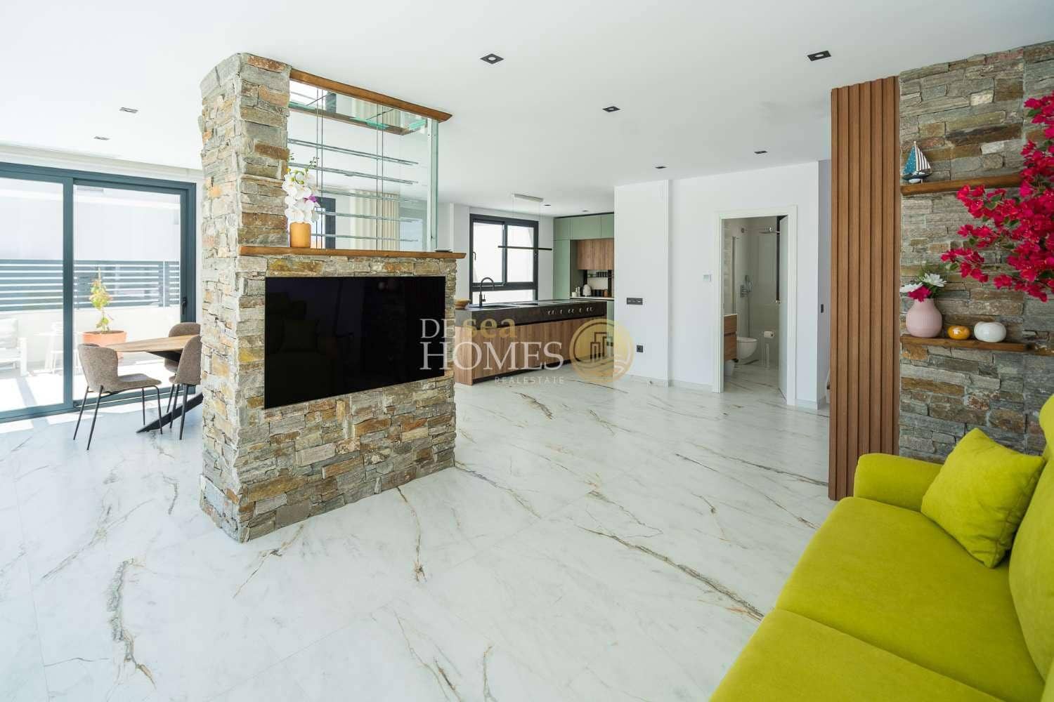 3 sovrum Villa till salu i Nerja med pool garage - 865 000 € (Ref: 9720769)