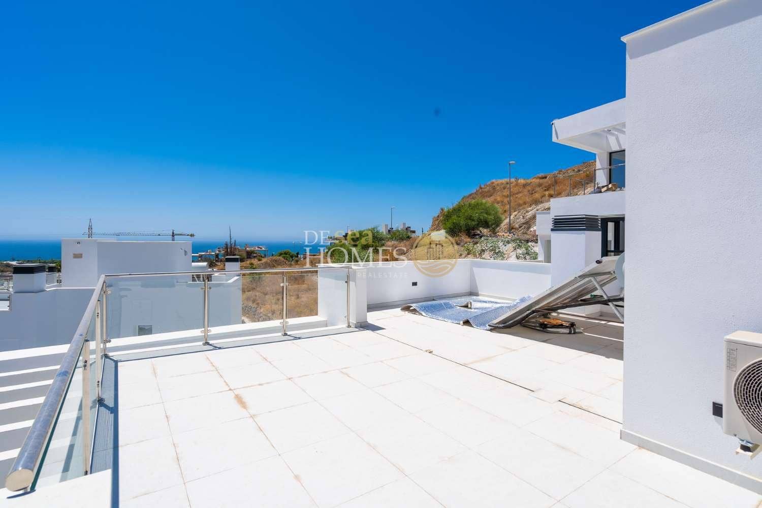 3 sovrum Villa till salu i Nerja med pool garage - 865 000 € (Ref: 9720769)