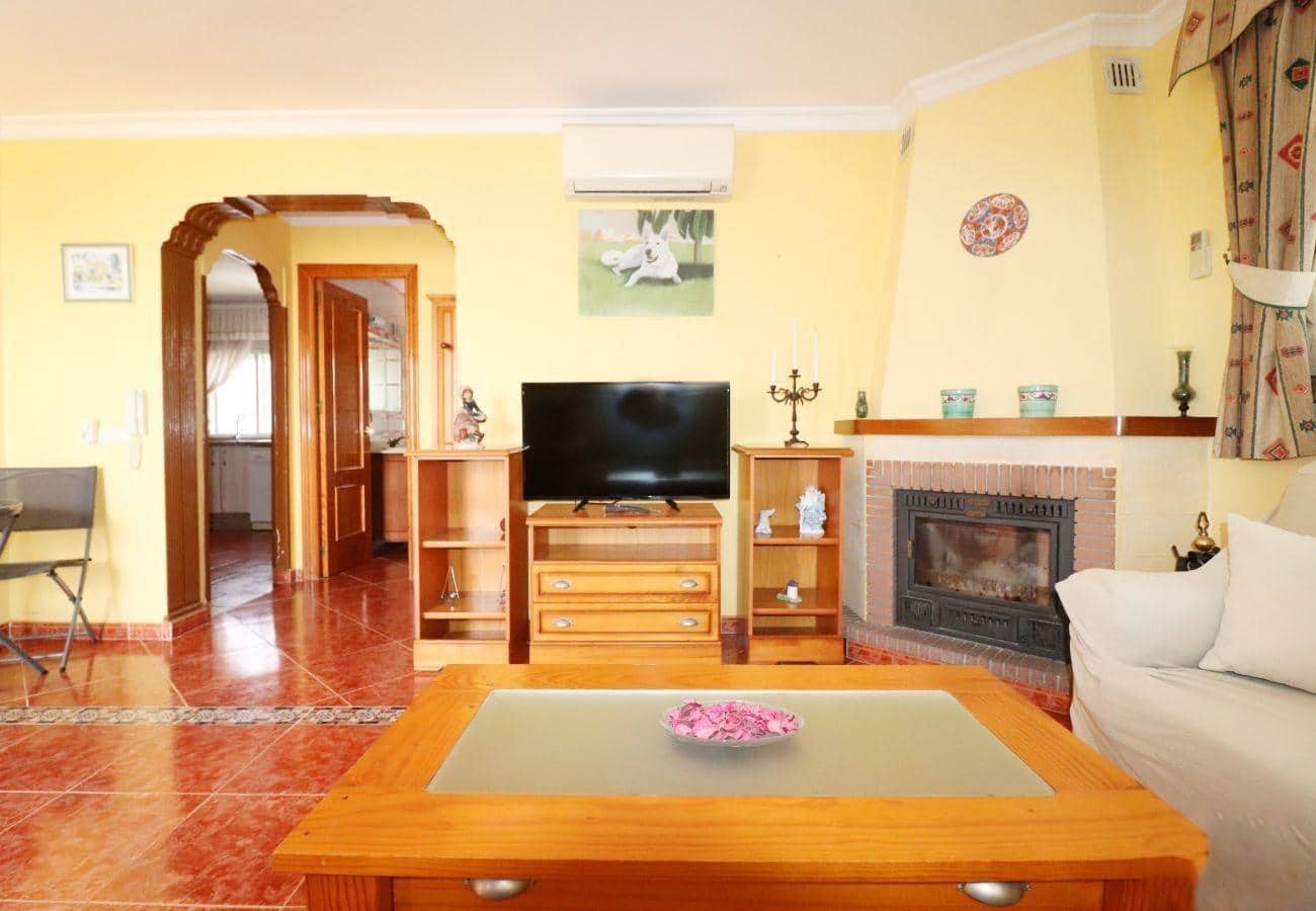 3 Zimmer Villa zu verkaufen in Nerja mit Pool Garage - 399.000 € (Ref: 9824091)