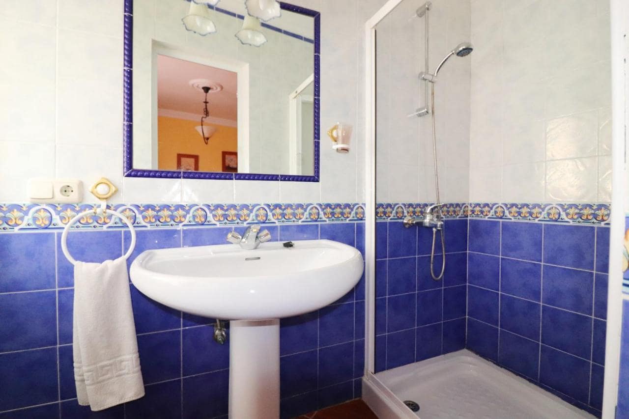 3 Zimmer Villa zu verkaufen in Nerja mit Pool Garage - 399.000 € (Ref: 9824091)
