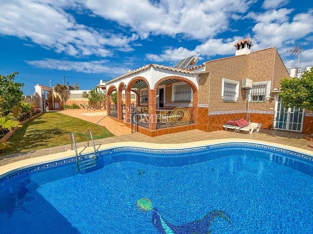 3 quarto Moradia para venda em Nerja com piscina garagem - 399 000 € (Ref: 9824091)
