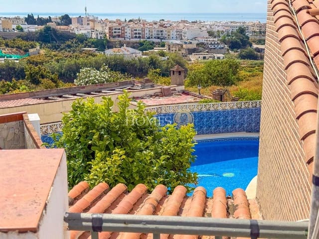3 quarto Moradia para venda em Nerja com piscina garagem - 399 000 € (Ref: 9824091)