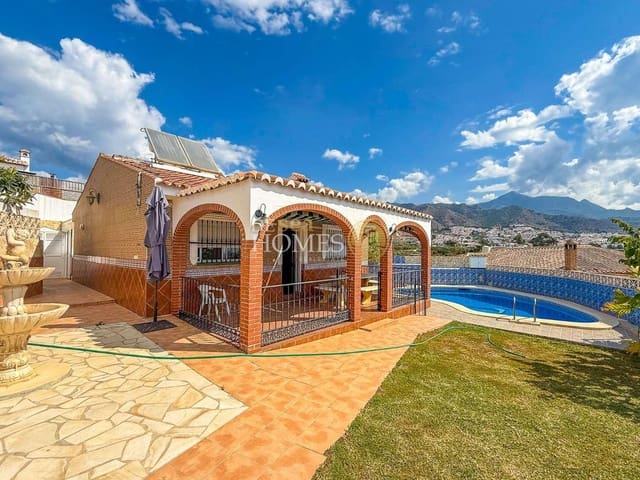 3 quarto Moradia para venda em Nerja com piscina garagem - 399 000 € (Ref: 9824091)
