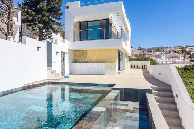 3 soverom Villa til salgs i Torrox Park, Torrox med svømmebasseng garasje - € 770 000 (Ref: 9848257)