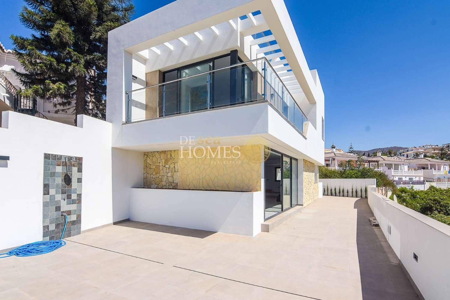 3 soverom Villa til salgs i Torrox Park med svømmebasseng garasje - € 770 000 (Ref: 9848257)