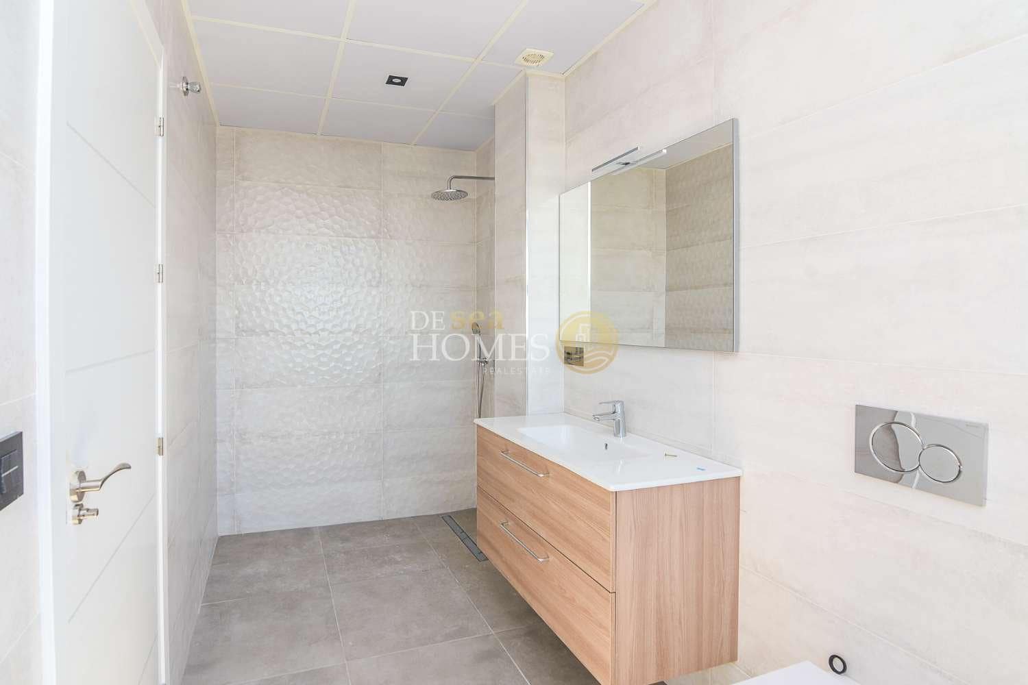 3 soveværelse Villa til salg i Torrox Park med swimmingpool garage - € 759.000 (Ref: 9848257)