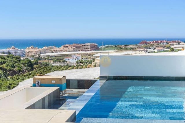 3 quarto Moradia para venda em Torrox Park, Torrox com piscina garagem - 759 000 € (Ref: 9848257)