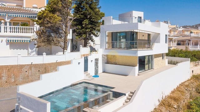 3 quarto Moradia para venda em Torrox Park, Torrox com piscina garagem - 759 000 € (Ref: 9848257)