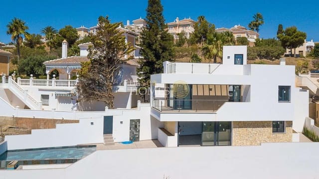 3 quarto Moradia para venda em Torrox Park, Torrox com piscina garagem - 759 000 € (Ref: 9848257)