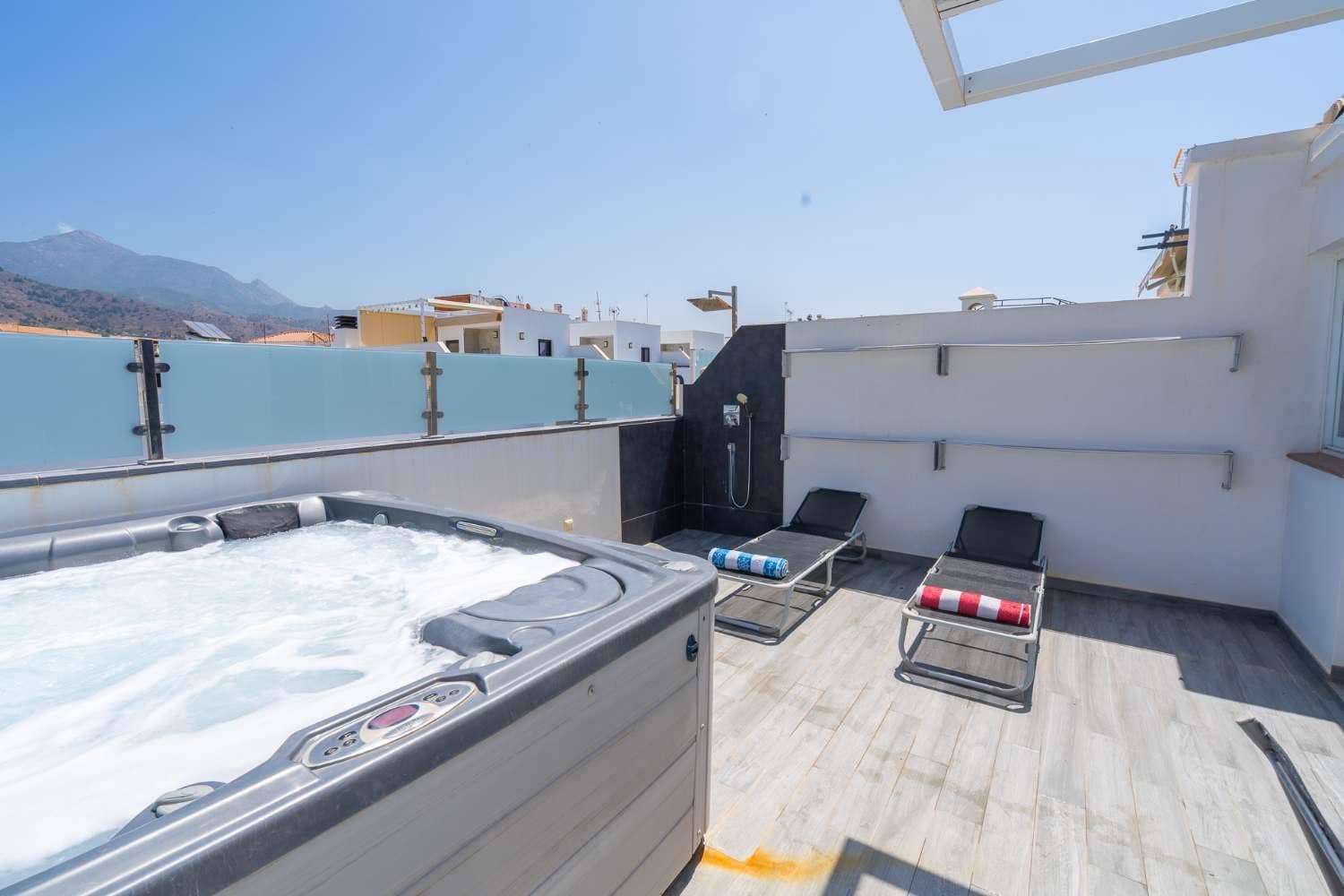 2 bedroom Townhouse for rent in Nerja - € 1,250 (Ref: 9900732)