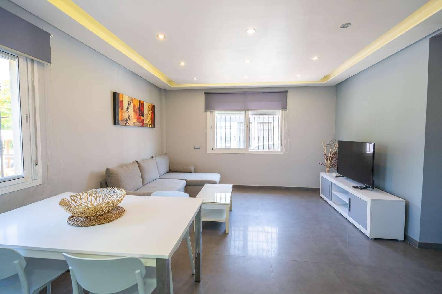 2 bedroom Townhouse for rent in Nerja - € 1,250 (Ref: 9900732)