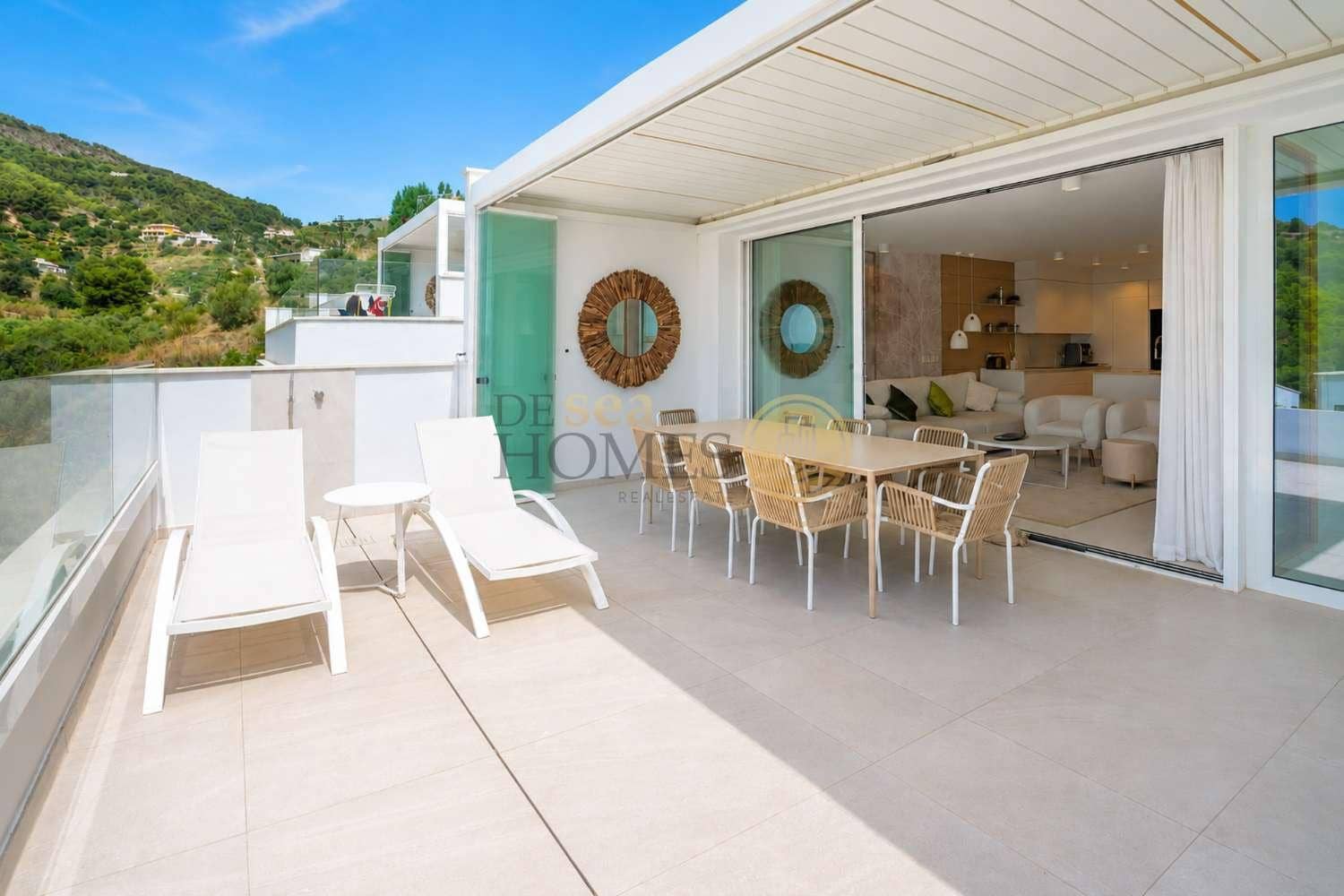 3 bedroom Villa for sale in La Herradura with pool - € 685,000 (Ref: 9939285)