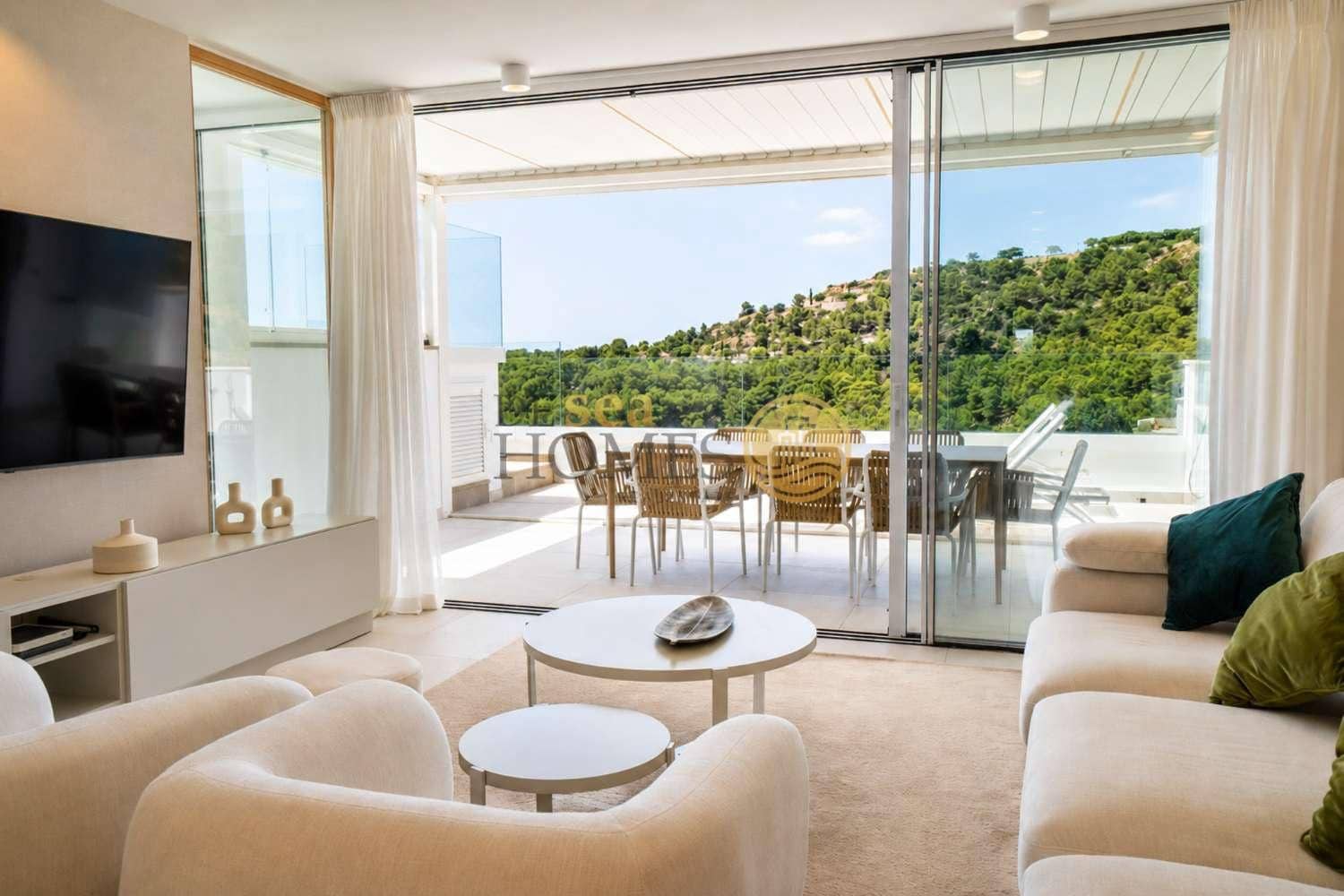 3 bedroom Villa for sale in La Herradura with pool - € 685,000 (Ref: 9939285)